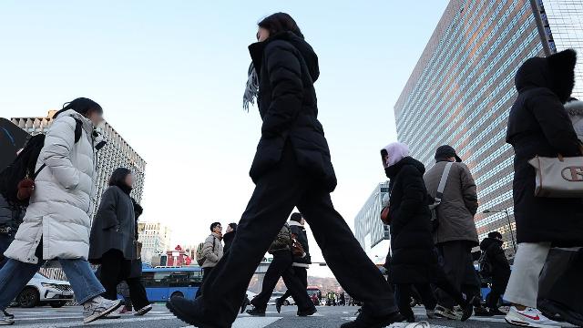 '기온 오름세' 화요일 평년 수준 회복…백두대간 동쪽 매우 건조