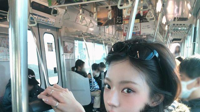 '솔로지옥5' 김고은이 단발 하나로 즐기는 4가지 헤어 변신