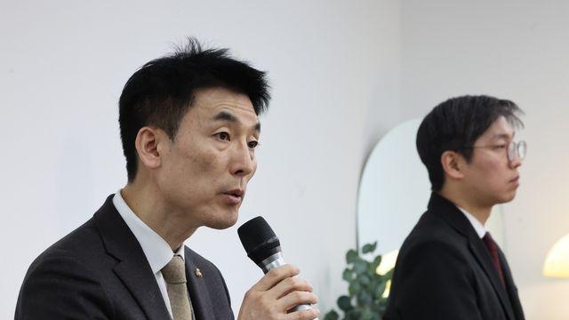 [속보] ‘법정 소란’ 김용현 변호인 이하상, 서울구치소 구금