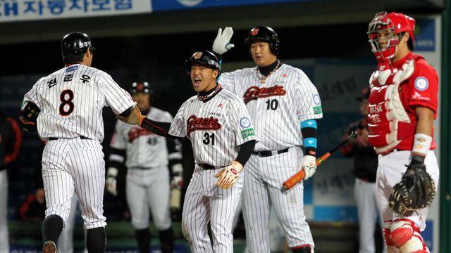 자이언츠 전성기 이끈 동료...손아섭 응원한 전준우 