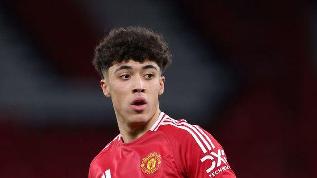 [오피셜] ‘탁월한 선수’로 평가받은 맨유 신예 공격수, 다시 임대행→“브래드포드 이적 확정”