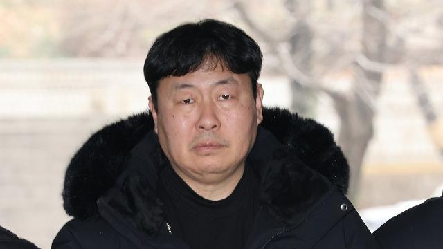 '세종호텔 농성' 해고자 영장 기각…