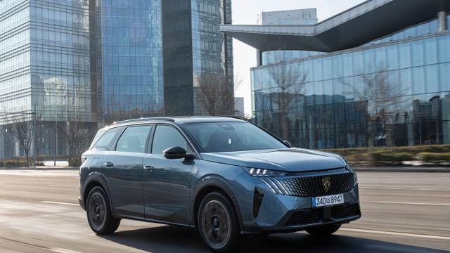 푸조 5008, 국산차는 지겹고 독일차는 부담스러운 아빠들에게