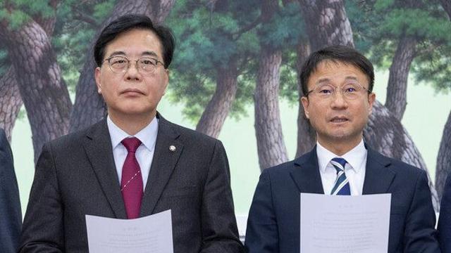 [이슈] 여야, 대미투자법 심위 특위 구성 합의…국힘, 비준 동의 주장 사실상 철회