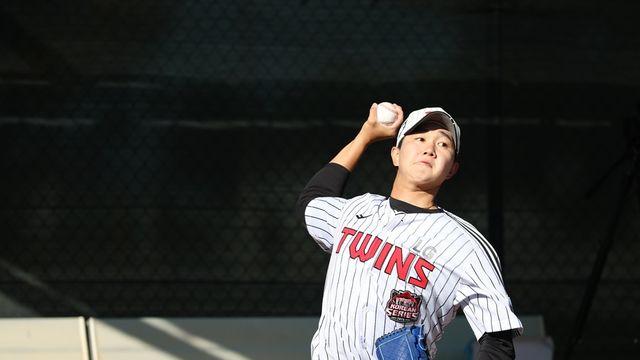 LG 우승 클로저, 직구구속 139km/h인데 '만족'…약점 극복 프로젝트 '착착'