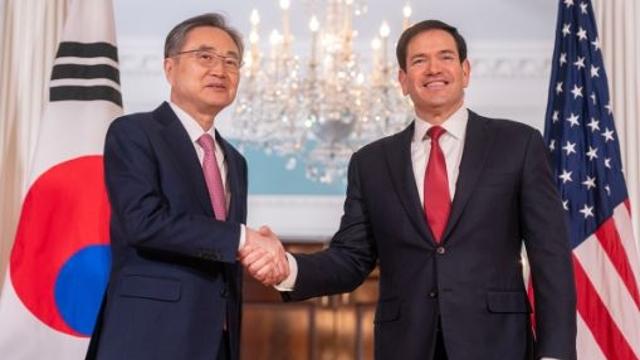 한미 외교장관, 원자력·핵잠·조선 협력 합의...관세 철회 언급은 빠져