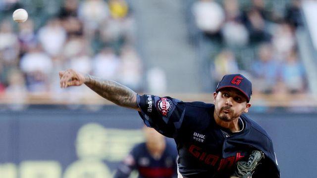 ‘前 롯데’ 벨라스케스, ML 재도전 ‘시카고 컵스와 마이너리그 계약’