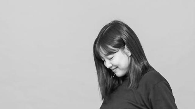 김유정이 이모라니…똑닮은 친언니 만삭 화보 공개 “D-49” [IS하이컷]