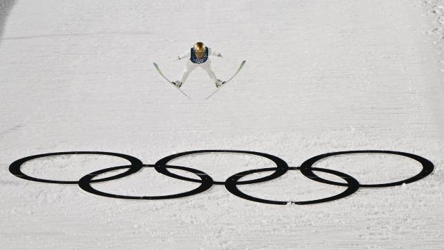 [올림픽] 난데없는 스키점프 성기 확대 주사 논란…WADA 