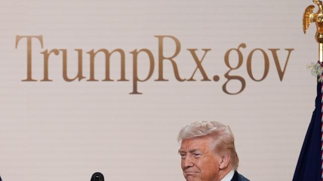 트럼프, 할인 처방약 판매사이트 홍보…중간선거前 민생행보