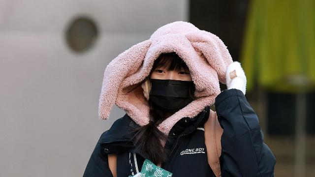 '냉동고 주말' 아침 최저 -18도에 강풍…호남·제주엔 많은눈