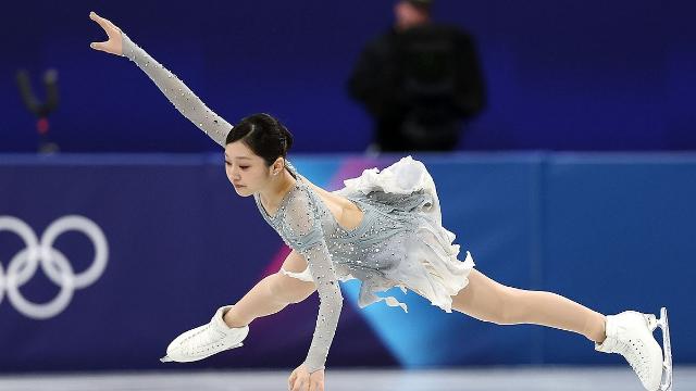 [올림픽] 단체전으로 데뷔전 치른 신지아 