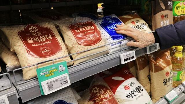 설탕·밀가루값 인하, 제당·제분업계 가격 낮춘다…장바구니 숨통 트이나