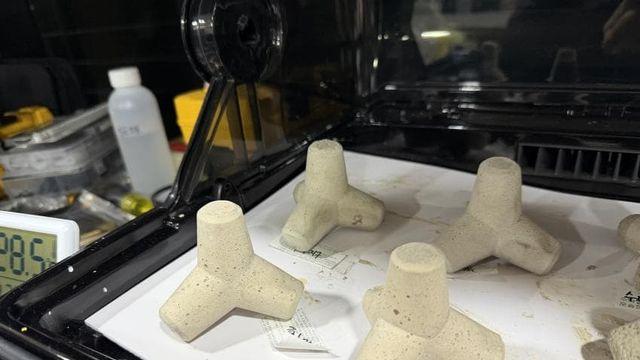 시멘트로 테트라포드 만들기 테스트 중간결과