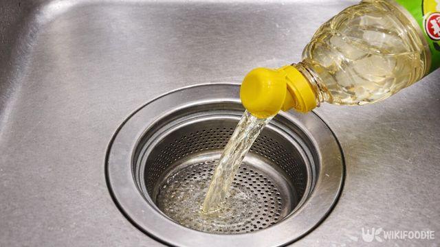 싱크대에 '식초' 한 번만 부어보세요… 지금껏 이걸 몰랐다는 게 후회됩니다