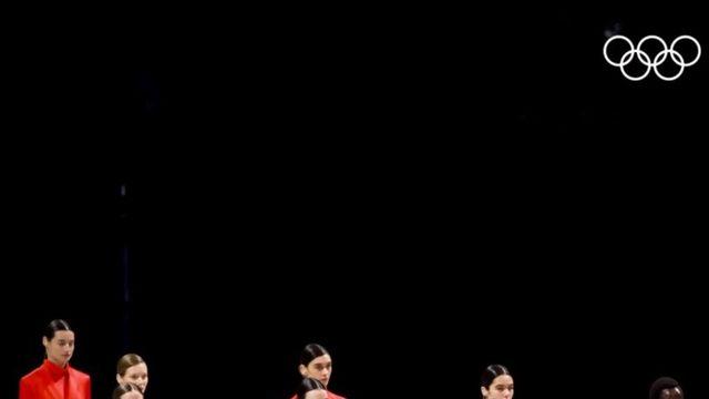 아르마니를 입은 올림픽 개막식