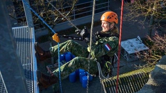 54세 네덜란드 왕비, 