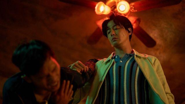 개봉 D-3 벌써 터졌다…'전체 예매율 1위' 차지하며 극장가 들썩인 초호화 캐스팅 한국 영화