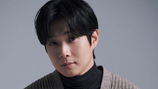 최우식, 어머니 사진 최초 공개…팬들 ‘오열’