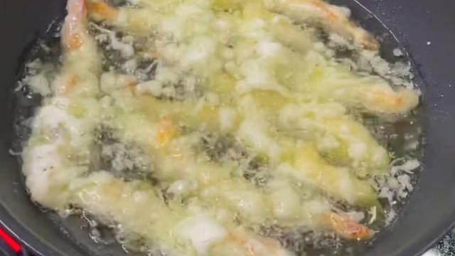 새우튀김에는 제발 '이것' 넣으세요…대박 난 전집에서도 따라 합니다