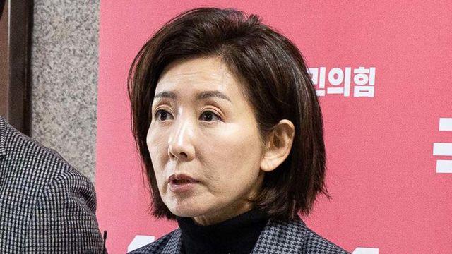 나경원 “서울시장 출마 고민 중”