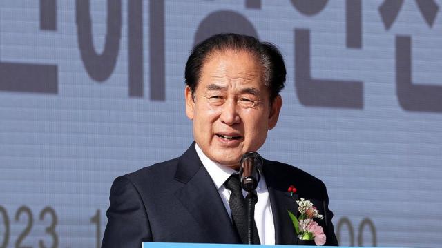 與, '베트남 처녀 수입하자' 발언 진도군수 '제명'