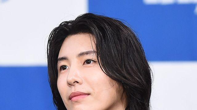 '아시아 프린스' 톱배우 놀라운 근황, 시골 '미용실' 열었다…어르신들 '만족' (6시 내고향)