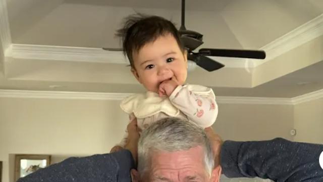 '225만 유튜버' 올리버쌤, 부친상…