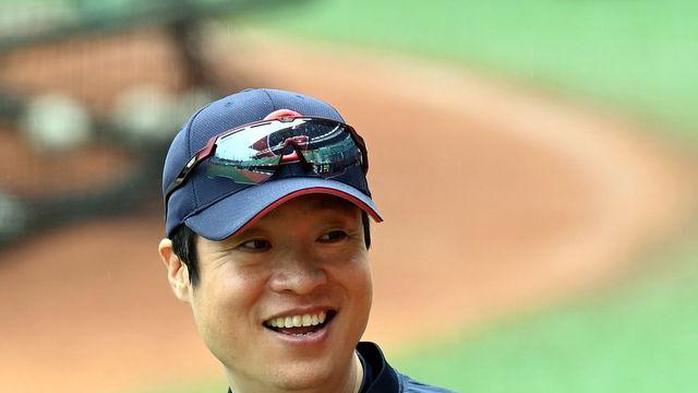 [단독] 허문회 전 롯데 감독, 송성문 개인 코디네이터로 미국행