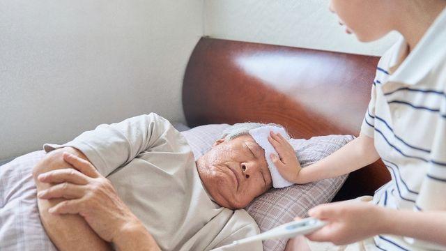 '아프지 않고 사는 시간'이 줄었다...한국인 건강 수명, 다시 70세 아래로