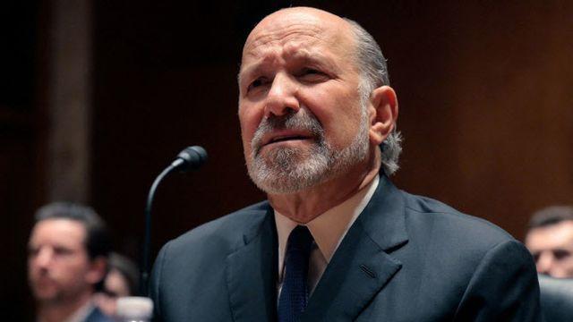 러트닉 상무장관, 청문회서 엡스타인 섬 방문 인정…“2012년 가족 동반”(종합)