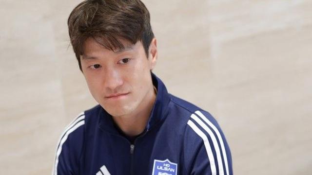 ‘인천행 임박’ 이청용, 은퇴도 염두했지만 현역 연장 선택… ‘측면 보강 필요’ 인천과 궁합 기대