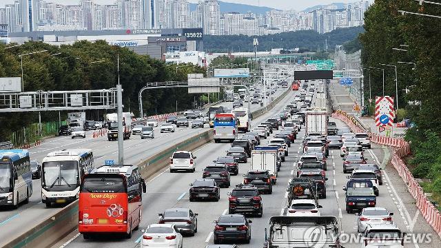 설 연휴 15∼18일 나흘간 전국 고속도로 통행료 면제