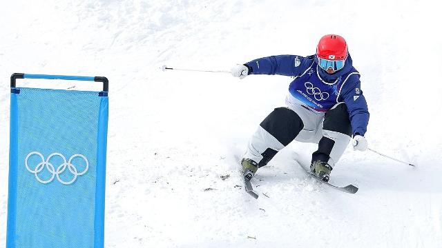 [올림픽] 모굴 정대윤·이윤승·윤신이, 결선 직행 불발…2차 예선으로