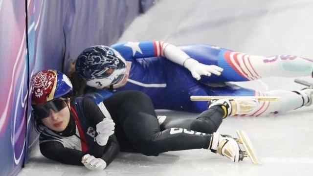 쇼트트랙 이게 스포츠야!? 한국, '억울한 탈락' 또 당했다→미국에 걸려넘어졌는데…구제 못 받고 탈락→충격의 결승행 실패 [2026 밀라노]
