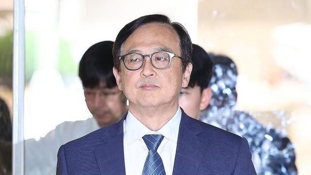 '삼성전자 기밀유출' 안승호 전 부사장 1심 징역 3년...