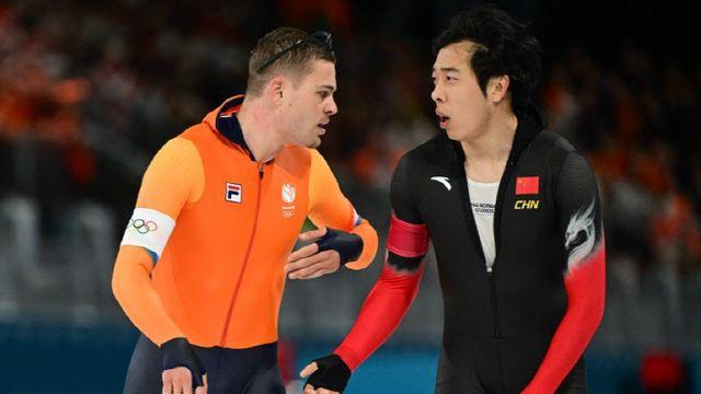 中선수 '민폐'에 메달 날린 베네르마스, 분노의 '나홀로 질주'