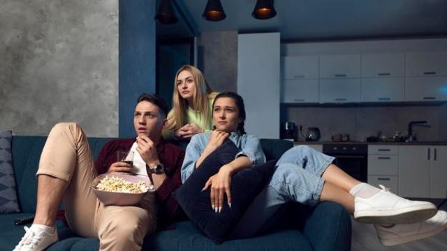 [이슈메이커] 반응은 넘치고, 해석은 사라진 시대 