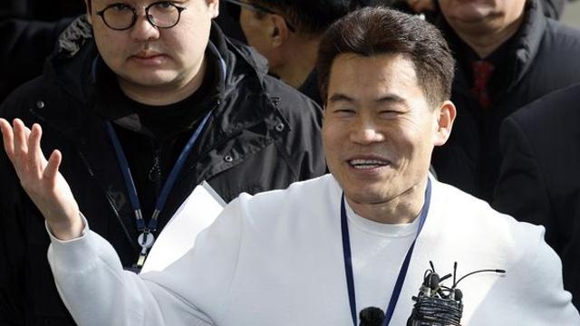 1000억 펀딩 나서는 전한길…