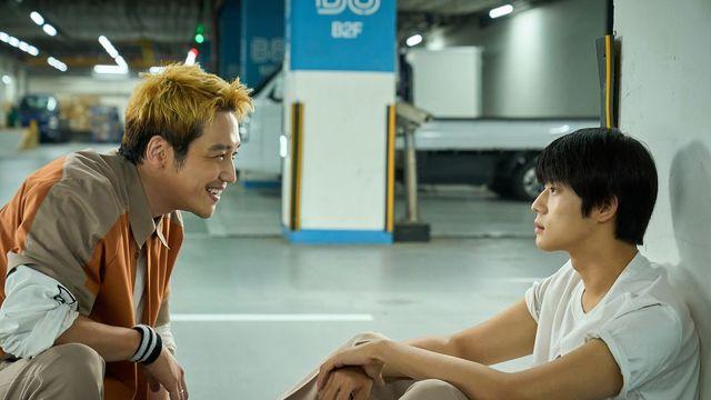 '파반느', 박자가 어긋나도 춤을 추는 청춘