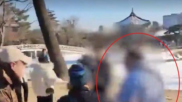 中 관광객 2명, 경복궁 경비원 폭행…조사 뒤 출국