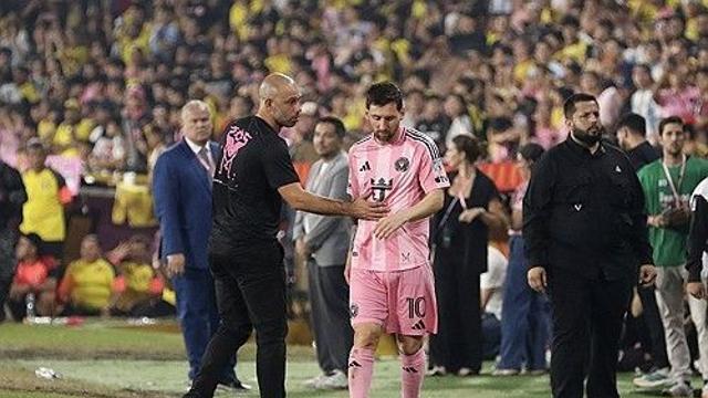 메시 개막전 출격 불투명..손흥민과 대결 불발되나?