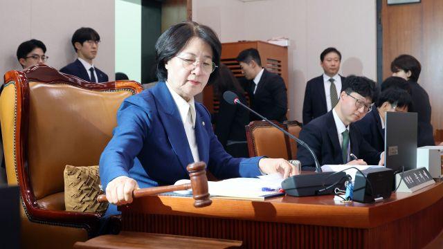 추미애 “사법개혁 법안 처리...사법부는 결코 국민 위에 설 수 없어”