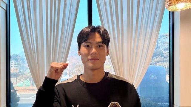 ‘친정 대전과 개막전’ 앞둔 안양 최건주 “딱 말했어요, 진짜 죽어라 뛸 거라고” [전훈 인터뷰]