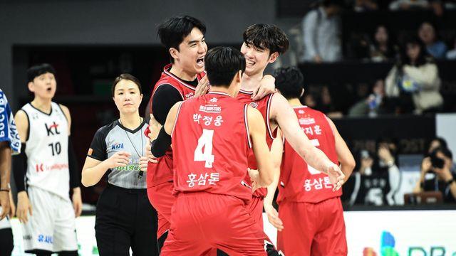 '김경원 16점 활약' 정관장, KT 꺾고 단독 2위…선두 LG 2경기 차 추격