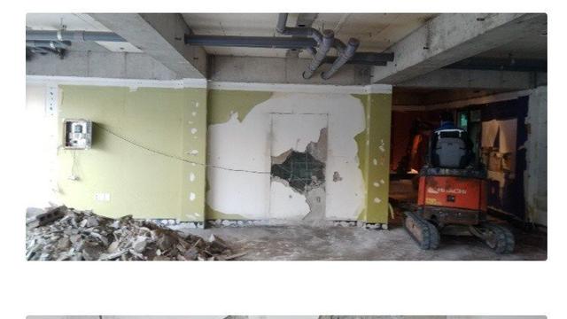 미니 포크레인 동원해 남의 건물 부순 무개념 세입자