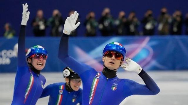 '쇼트트랙 파벌 논란' 또 폭발!…伊, 금메달 따고도 '쑥대밭'→男 간판, '메달 13개 대기록' 폰타나에게 직격탄 