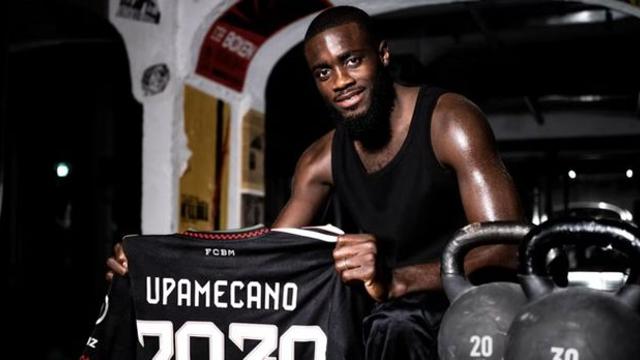 [오피셜] 김민재는 '2경기 연속 출전X→로테이션 핑계', '재계약한' 우파메카노는 