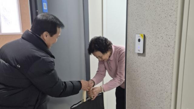 과천 향토기업 ㈜삼안, 설 앞두고 ‘정성’ 전달…저소득층 이웃 위해 500만원 쾌척