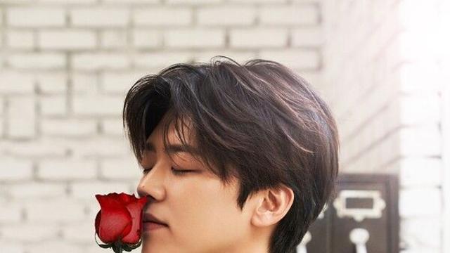 박지현, 장미 향에 스민 고백…‘트롯 황태자’ 첫 정규 품격